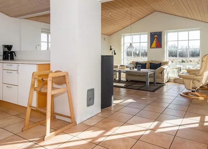 Spacious Retreat With - By Traum Σπίτι διακοπών Øby